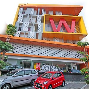 The Win Hotel Surabaya